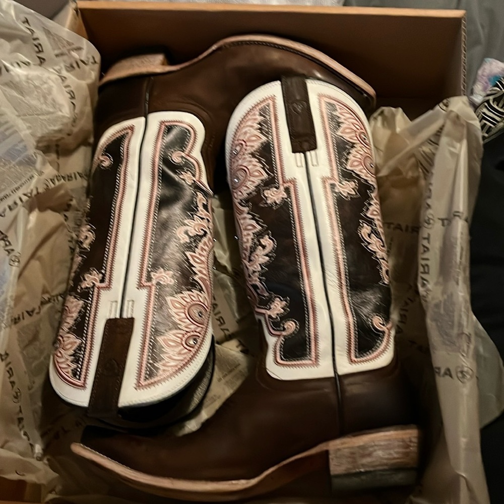 Ariat Women’s Alameda Boots RARE